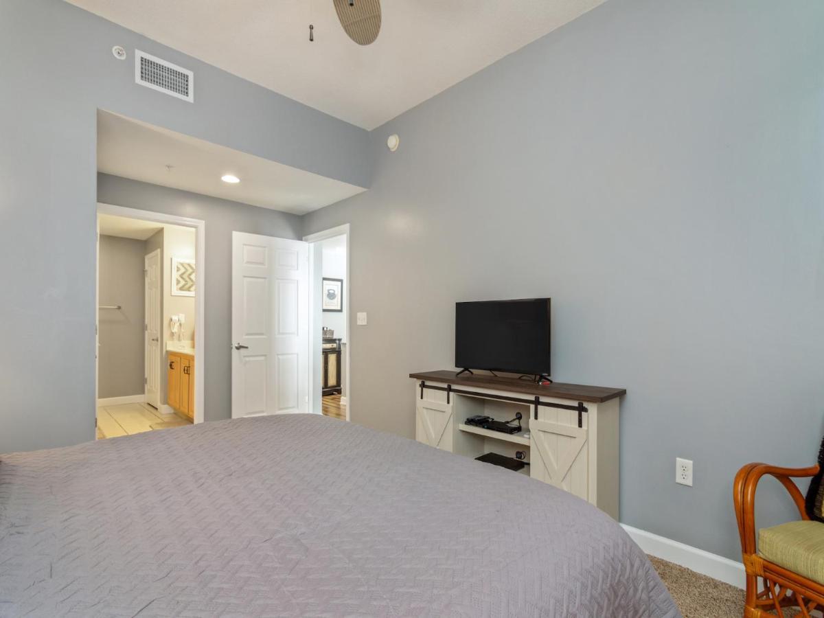 Sterling Reef 1904, 2 Bedroom, Penthouse, Beach Front, Pool, Sleeps 6 Apartment Panama City Beach